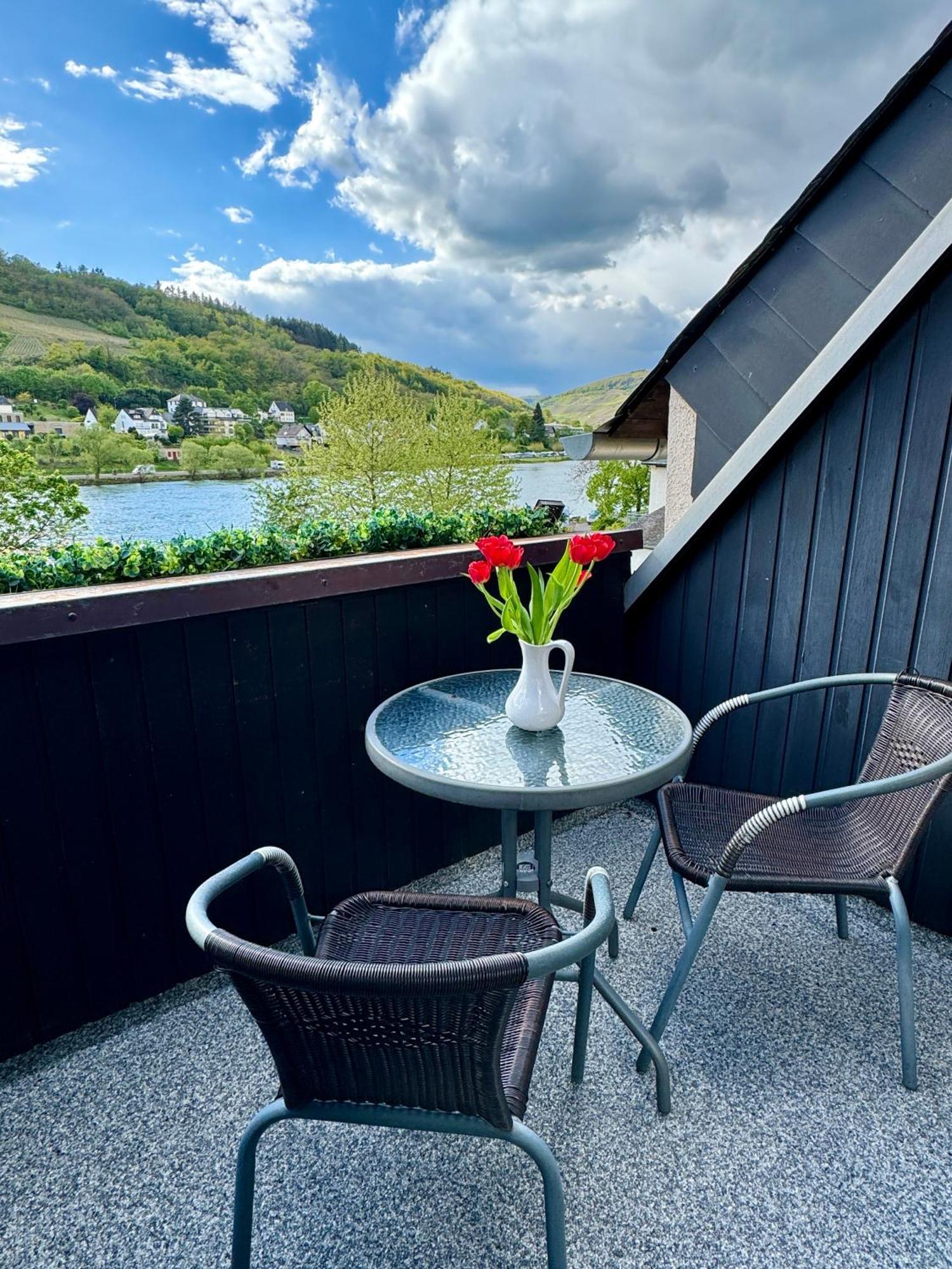 Ferienhaus Am Moselradweg Zell an der Mosel Exteriör bild
